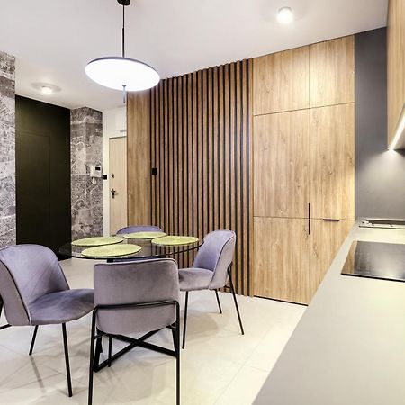 Aboutartapartments - Twin Towers Вроцлав Экстерьер фото